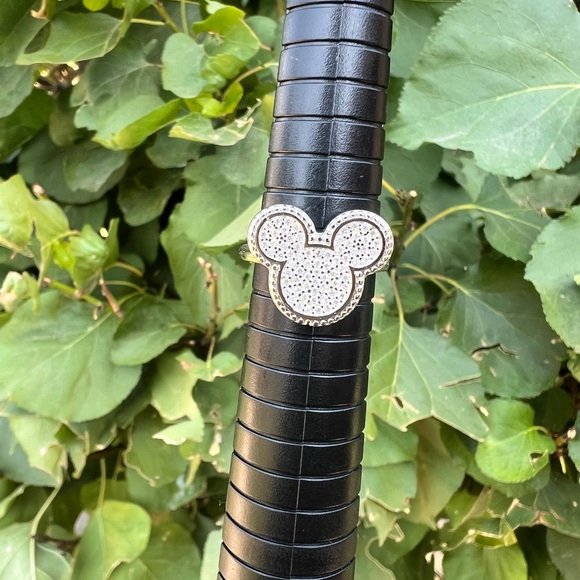 Mickey mouse ring - Picture 2 of 3